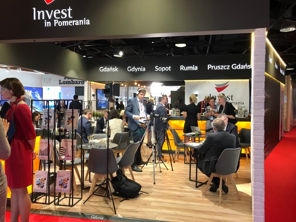 Feeling overwhelmed? Here are Trade Show Services you can rely on!